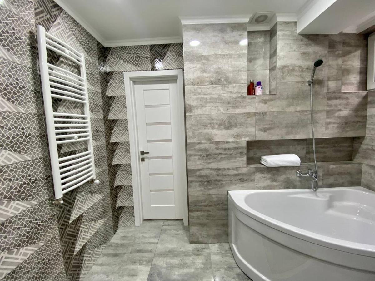 Ultracentral Velvet Home !! Chisinau Eksteriør bilde